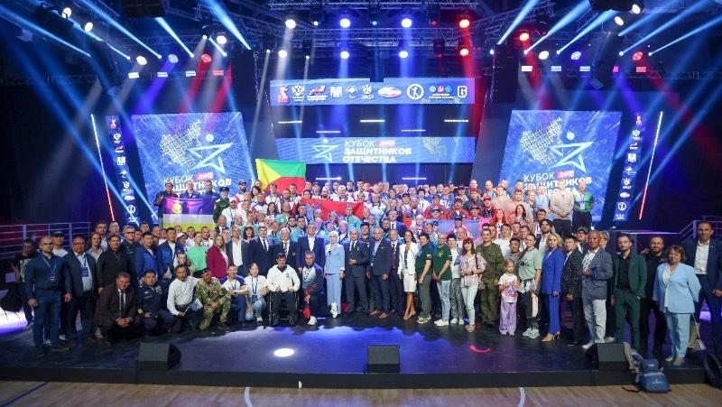 Межрегиональный турнир «Кубок Защитников Отечества» стартовал в Южно-Сахалинске