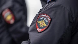 Несовершеннолетний прокатил друзей на угнанном автомобиле по Анивскому району 