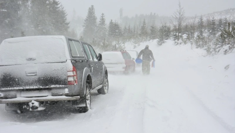 В Корсакове из-за метели откроют пять разгрузочных парковок