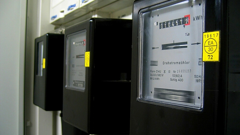 Находчивые южносахалинцы сэкономили 2 миллиона рублей на махинациях с энергосчетчиками