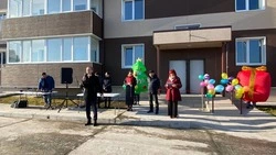 Долгожданные ключи от арендных квартир получили жильцы села на Курилах