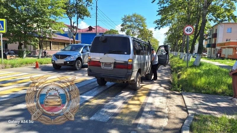 Водитель Toyota Hiace сбил пенсионерку в Углегорске 