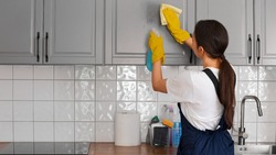 Жители Дальнего Востока все чаще делегируют заботу о чистоте кухни профессионалам