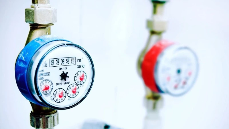 Россияне без счетчиков воды будут платить больше за коммунальные услуги