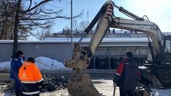 Сотрудники Росводоканала устранили повреждение водопровода в Южно-Сахалинске