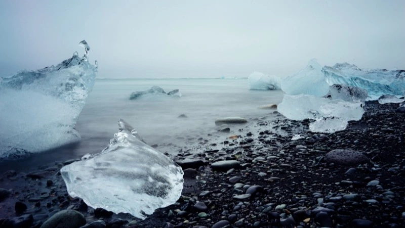 Рыбаков предупредили о неустойчивом льде на юго-восточном побережье Сахалина 8 марта 