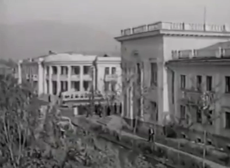 80-е в Южно-Сахалинске: черно-белая история главного города области — ВИДЕО