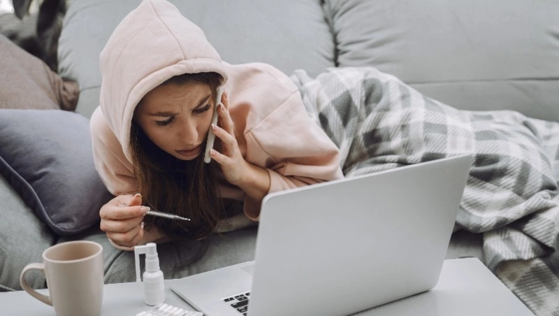 Самозанятые россияне смогут уходить на больничный с 2026 года