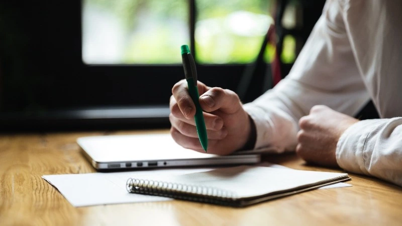 Тест на грамотность: попробуйте написать эти 8 слов без ошибок