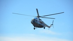 Вертолет вернулся с поисков пропавшего в Ногликском районе рыбака ни с чем