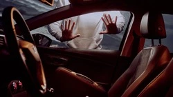 Пустой кошелек вынудил сахалинца обчистить дом и стащить аккумуляторы с авто