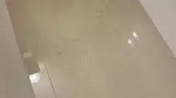 Грязная вода с песком испортила выходные жителям столицы Сахалина