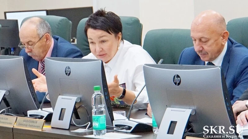 Жильцам сахалинского общежития на Карьерной помогут с детсадом или статусом малоимущего