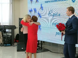 «Милосердные сердца»: на Сахалине наградами отметили социальных работников