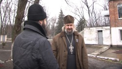 Священник и женщины с Сахалина посетили храм на Донбассе