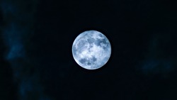 Голубая луна покажется на небосводе над Сахалином. Дата