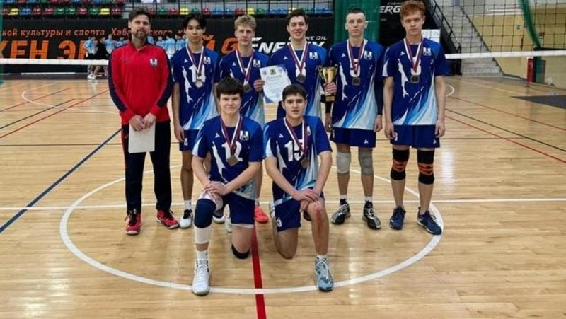 Сахалинские волейболисты завоевали бронзовые награды первенства Дальнего Востока