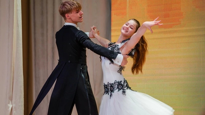 В Южно-Сахалинске чествовали рекордное число золотых медалистов