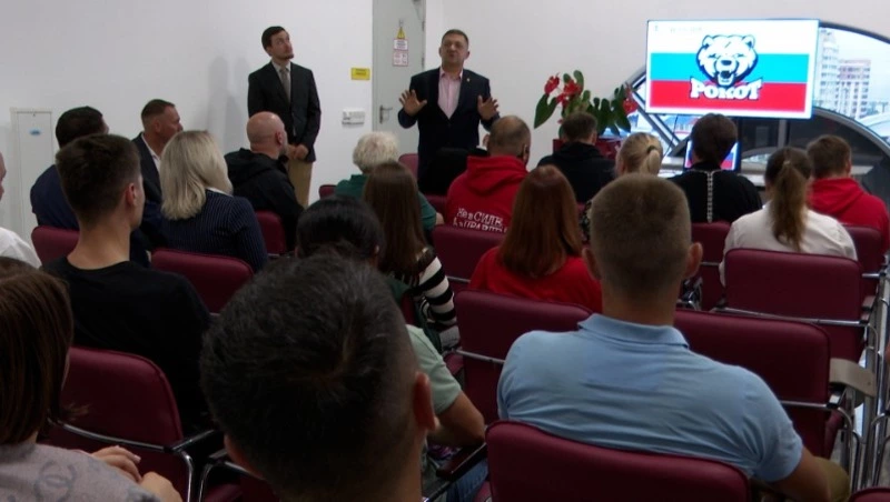 Участник СВО рассказал жителям Сахалина о добровольной поездке в Донбасс