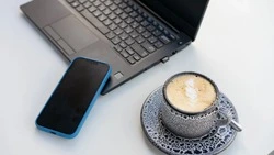 Сервис для управления малым бизнесом на базе ИИ стал доступен сахалинцам  