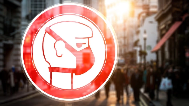 Коронавирус меняет мир: Олимпиада опять под вопросом, протесты и открытые назло рестораны