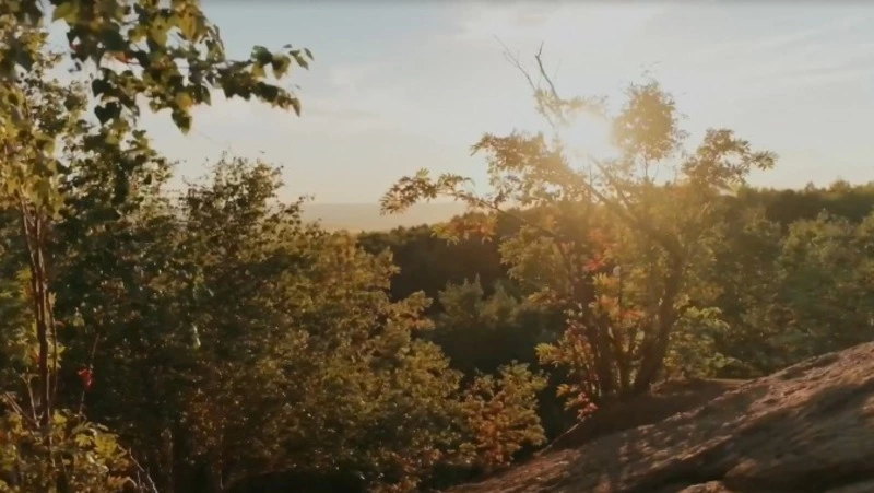 Телеканал «Пятница» показал в эфире жителей Сахалина и останец Лягушка