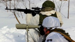 Военнослужащие на Сахалине отработали навыки стрельбы на максимальную дистанцию