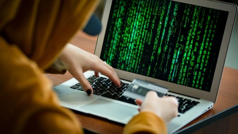 Мошенники выманили у пенсионерки из Южно-Сахалинска 2 млн рублей 