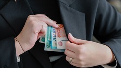 Осужденная за взятки экс-преподавательница вуза с Сахалина выплатила миллионный штраф