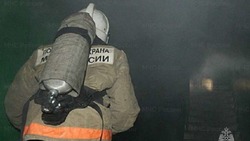 Огонь охватил гараж на площади 20 кв.м. в Южно-Сахалинске 10 сентября