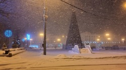 «Я лучше пешком»: циклон оставил Южно-Сахалинск без утренних пробок