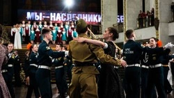 Международный флешмоб «Память хранит имена» объединил тысячи участников в Музее Победы в Москве
