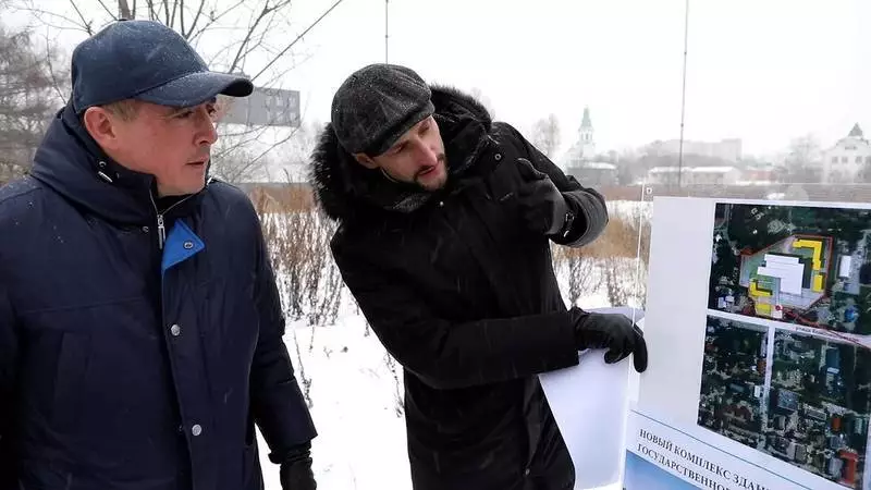 Валерий Лимаренко осмотрел площадку под строительство кампуса Сахалинского госуниверситета