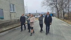  Комиссия проверила уборку дворов в Долинском районе 