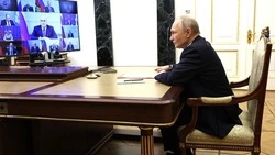 Путин подписал закон о сдаче ОГЭ только по русскому и математике в трех субъектах РФ