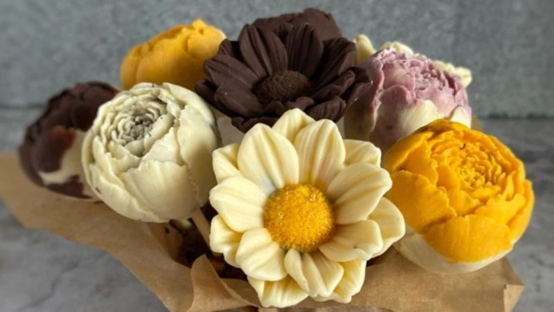Вкуснее, чем в Бельгии: оригинальные конфеты лепят вручную на Сахалине