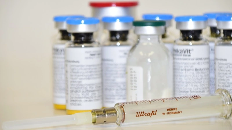 Минздрав утвердил первое российское лекарство от коронавируса