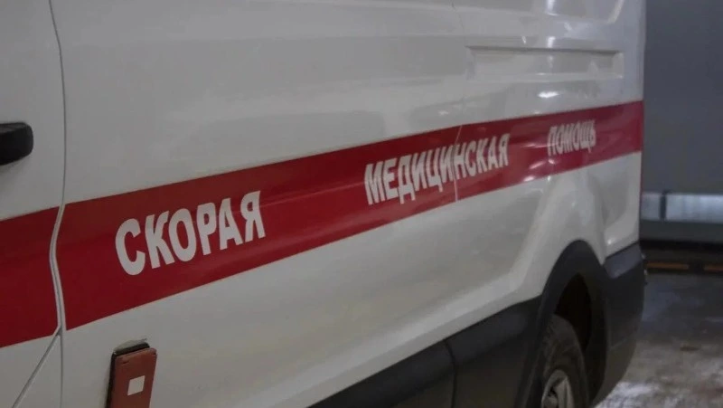 Водитель автобуса получил травмы головы в драке с нетрезвыми мужчинами на заправке в Южно-Сахалинске