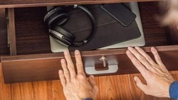 Сельский житель украл у незнакомца ноутбук в хостеле Южно-Сахалинска