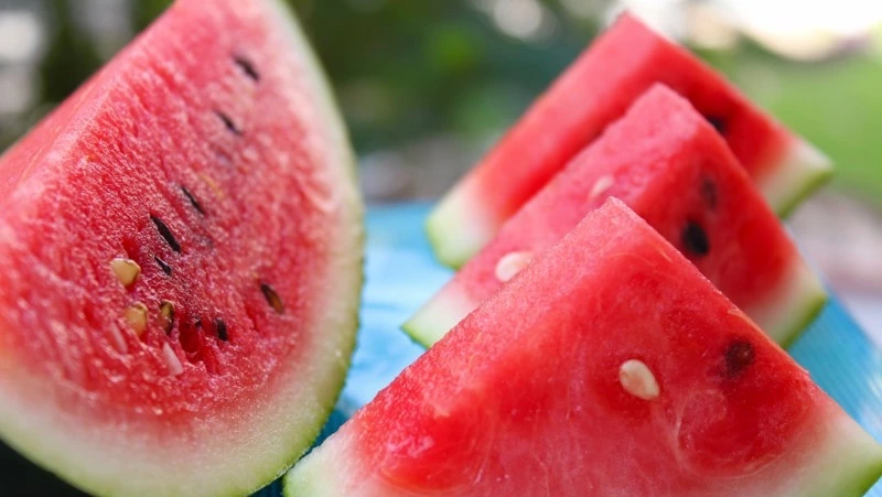 Опасность ранних арбузов: почему не стоит спешить с покупкой и как защитить себя