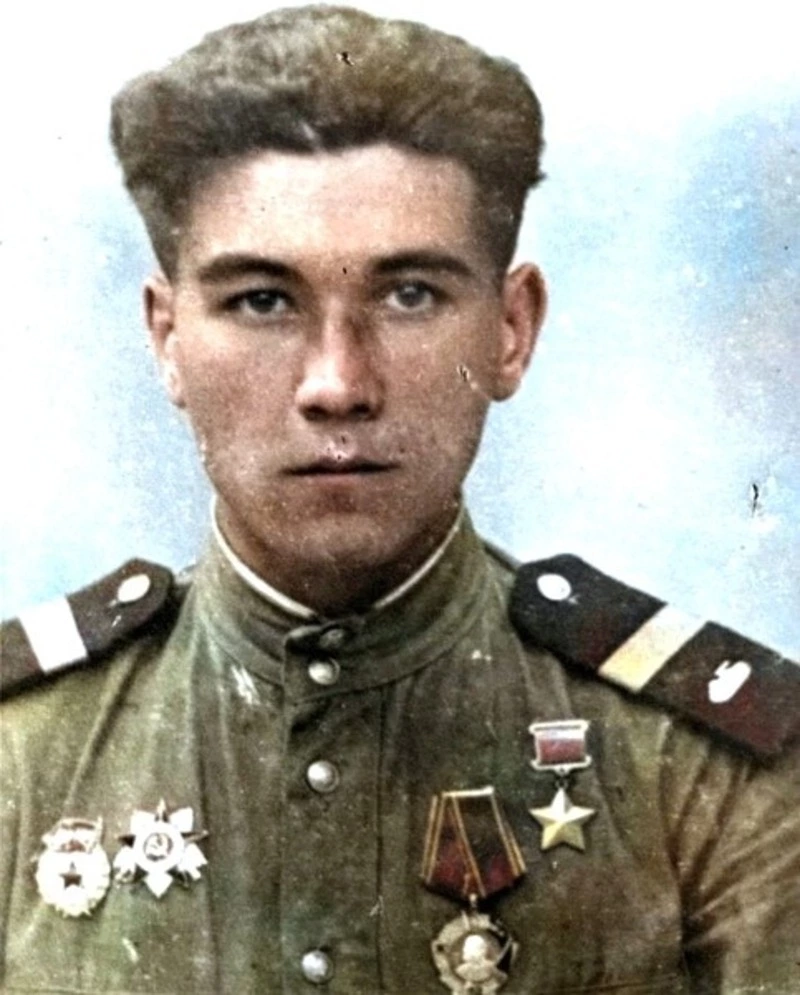 В Поронайске прошла презентация книги о Герое Советского Союза Владимире Пермякове