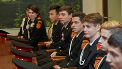 В мэрии Южно-Сахалинска чествовали героев игр «Кадеты Отечества-2017»