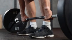 Юниорам-тяжелоатлетам из России разрешили выступать на турнирах с флагом