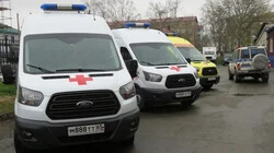 В Южно-Сахалинске из окна жилого дома выпали двое детей