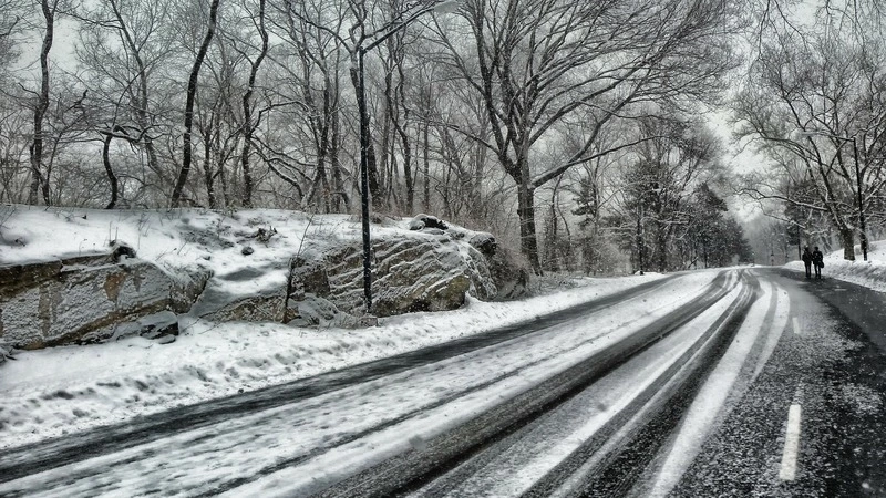 Прокуратура наказала муниципального подрядчика за плохую расчистку дорог в Смирных