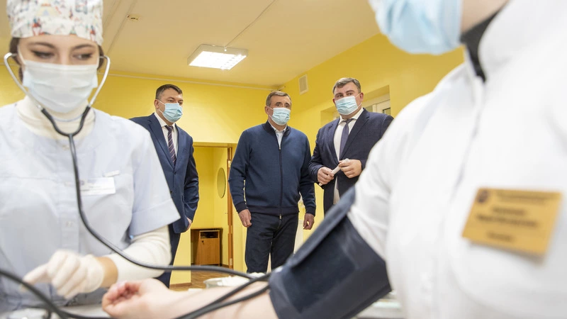 Губернатор рассказал о развитии сахалинского медколледжа