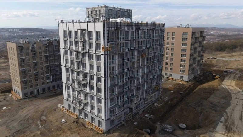 Дальневосточный квартал в Корсакове: первые четыре корпуса ЖК «Сердце Сахалина» готовы на 75%