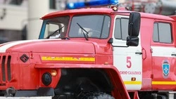 Хозпостройка полыхала в СНТ «Сигма» в Южно-Сахалинске