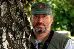 Сахалинский орнитолог, историк и писатель Григорий Смекалов отмечает двойной юбилей