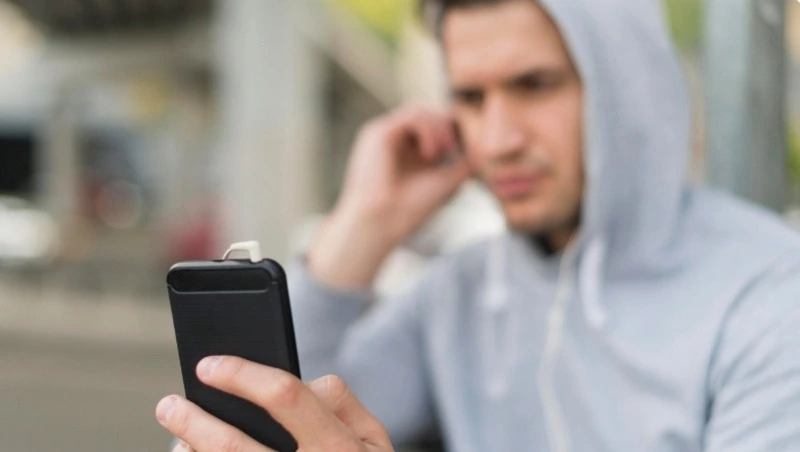 Сервис для борьбы с кибермошенничеством запустили билайн и Альфа-банк